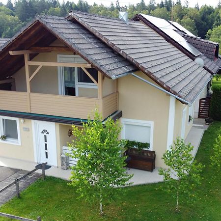 Apartma Marija Metlika Zewnętrze zdjęcie